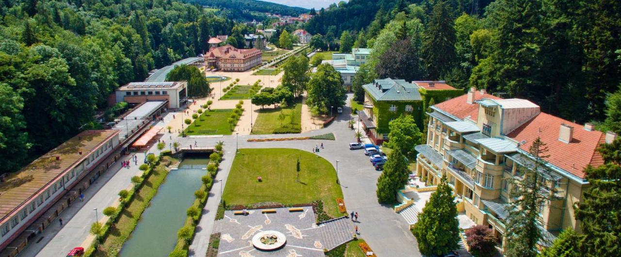 Vila Alice Luhačovice Zewnętrze zdjęcie